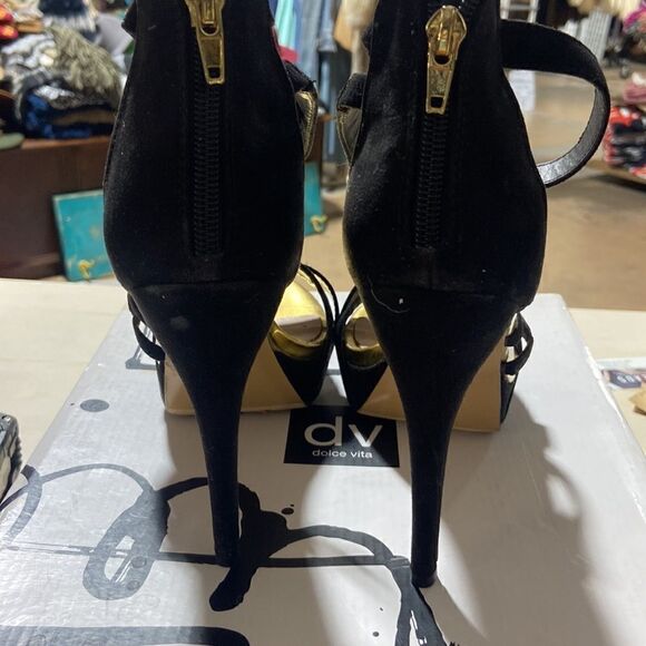 Hi hi hi DOLCE Vida heels - Picture 3 of 6
